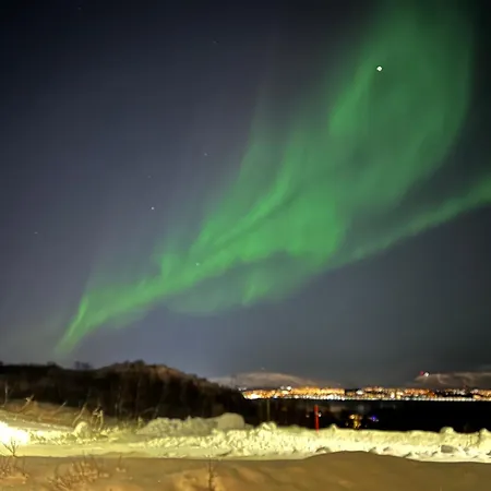 Kvaloya Arctic Retreat - In Beautiful Kvaloya, 홈스테이 *