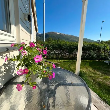 홈스테이 Kvaloya Arctic Retreat - In Beautiful Kvaloya, 트롬쇠