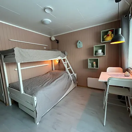 Kvaloya Arctic Retreat - In Beautiful Kvaloya, Homestay szállás *