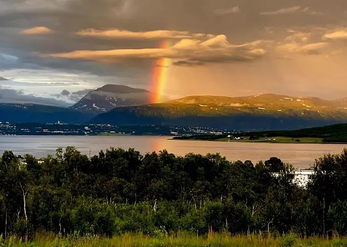 Kvaløya Arctic Retreat - In Beautiful Kvaløya,