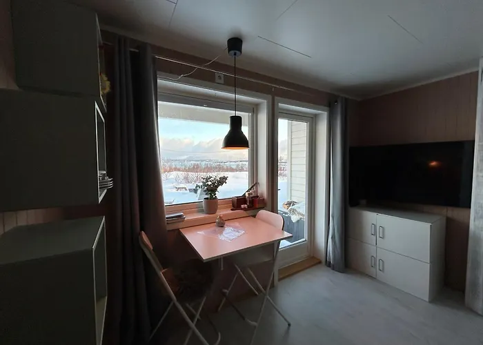 Kvaløya Arctic Retreat - In Beautiful Kvaløya, Privat overnatting