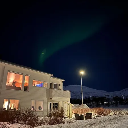 Kvaloya Arctic Retreat - In Beautiful Kvaloya, Quarto em Acomodações Particulares Tromsø
